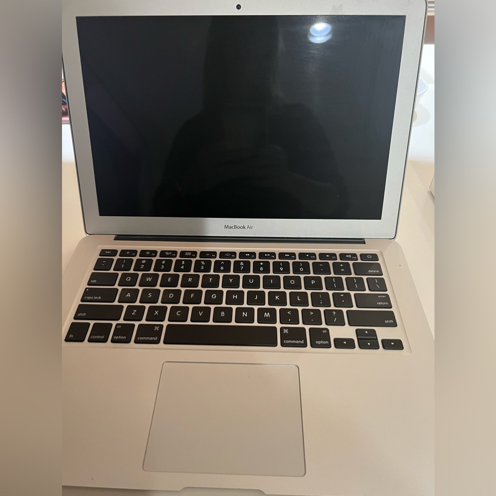 MacBook Air 13 inch LED backlit wide screen notebook 2015